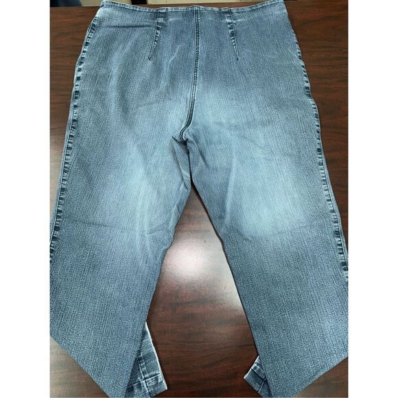 Since Vanilla Capri Denim Jeans - Picture 4 of 11